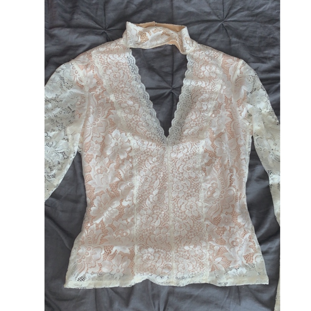 White lace long sleeve